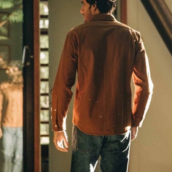 NWT Taylor Stitch Yosemite Shirt in British Khaki size medium - Picture 3 of 7